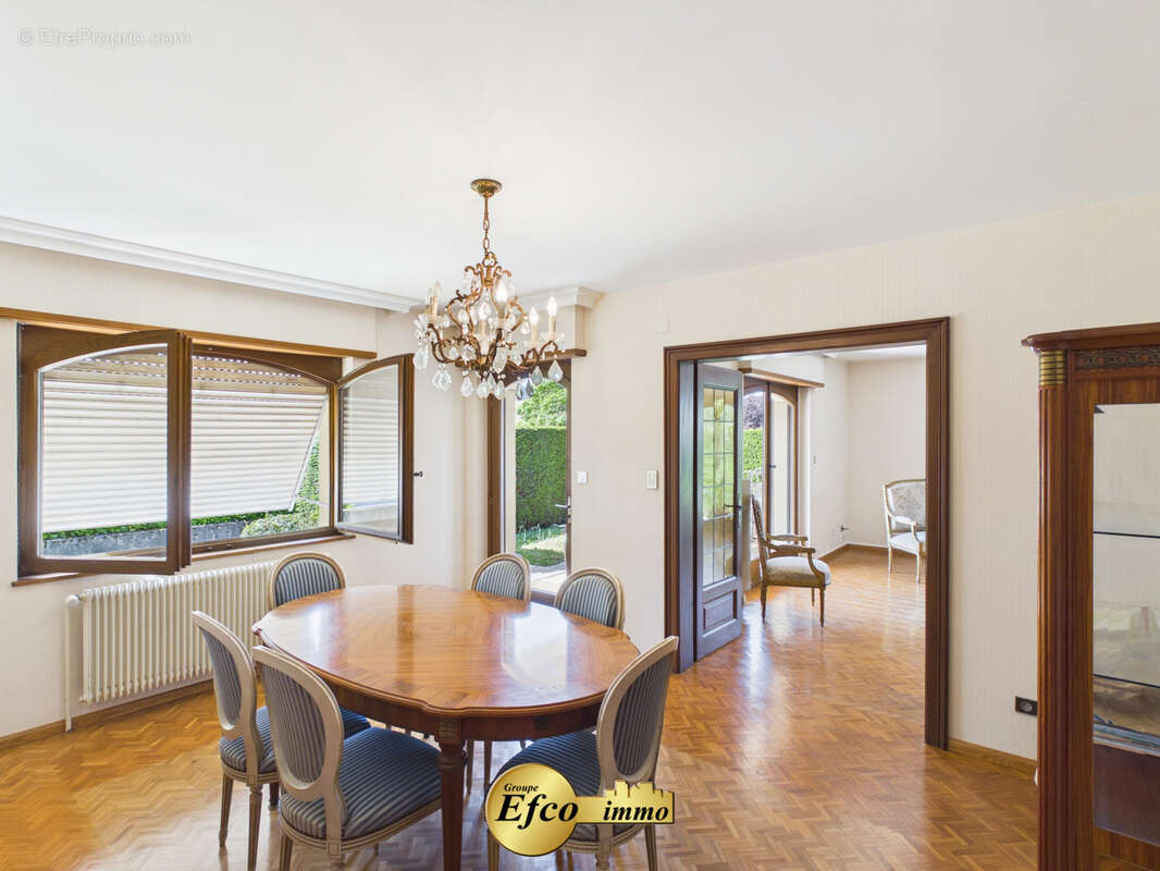 Rare à Pfastatt, maison de plain-pied, Île-de-France, 7 pièces 180 m2 sur 8 ares de terrain avec possibilté ac - photo 5