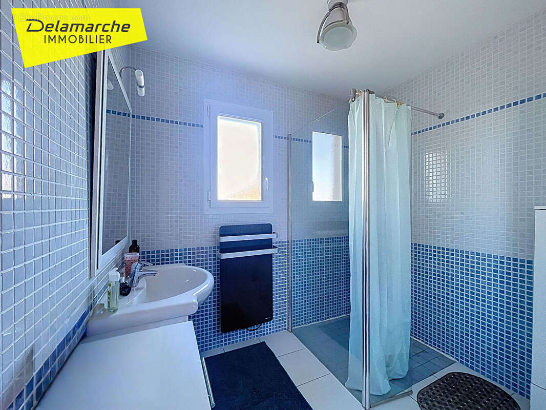 Maison à LINGREVILLE