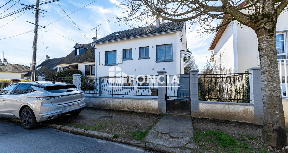 Maison à GOURNAY-SUR-MARNE