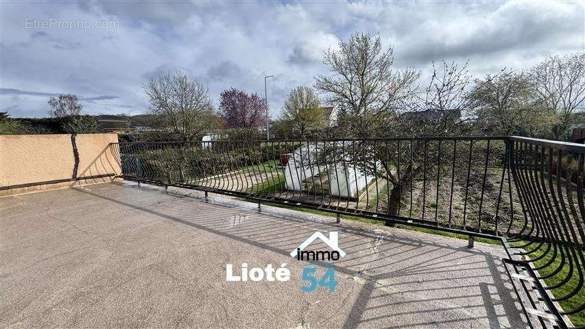 Maison à SAINT-REMIMONT