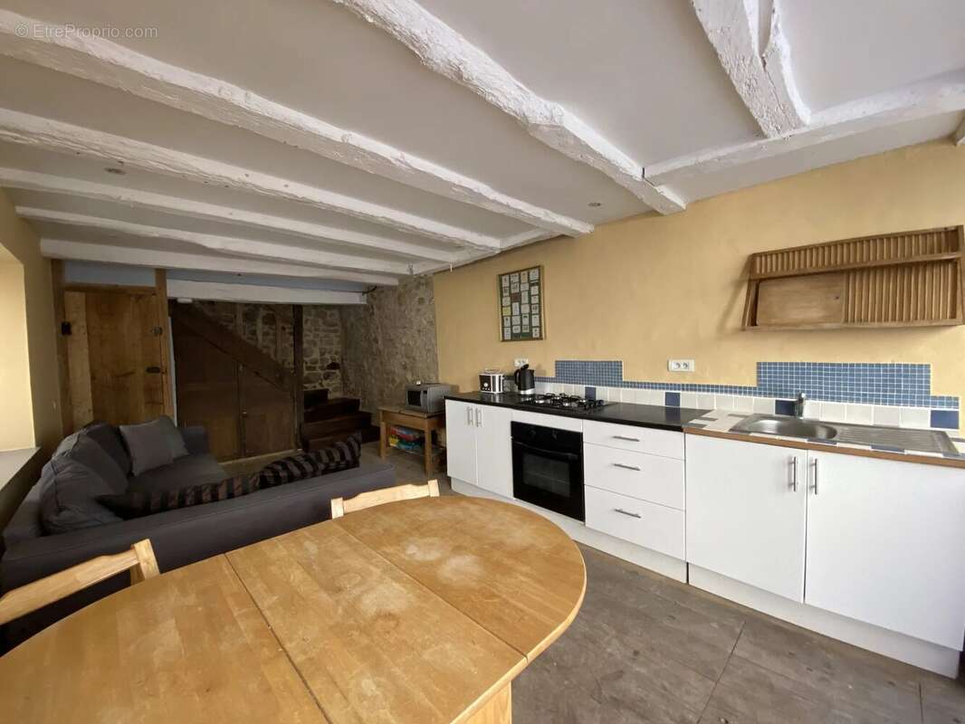 Maison à LE DORAT