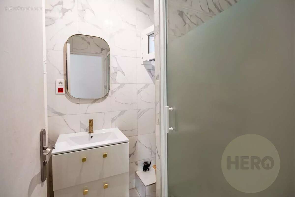 Appartement à LES CLAYES-SOUS-BOIS