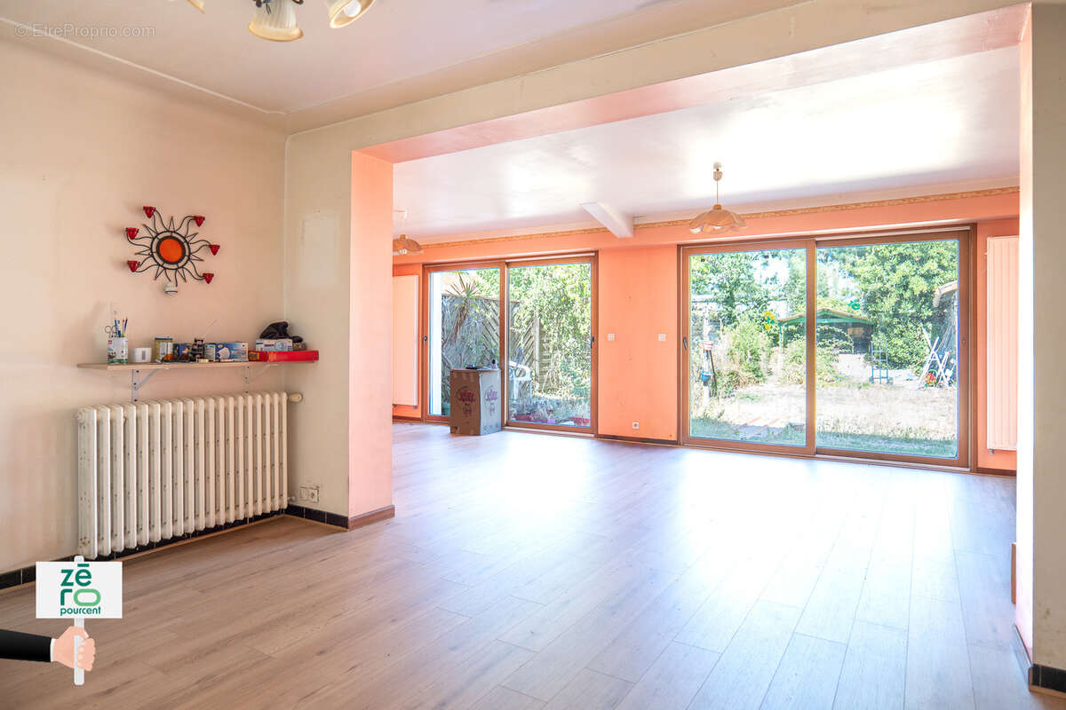 À découvrir ! Grande maison familiale de 140 m2 avec jardin de 790m2   Quartier prisé de la Profondine - photo 4