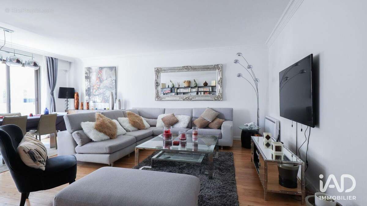 Photo 2 - Appartement à NEUILLY-SUR-SEINE