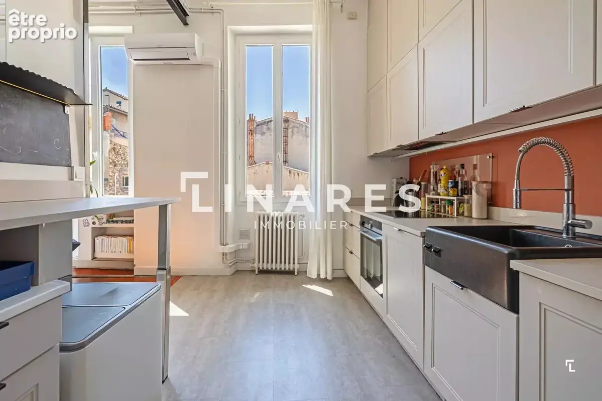 LE MOUSTIER - Appartement T4 de 114 m² - Traversant - 13001 - photo 5
