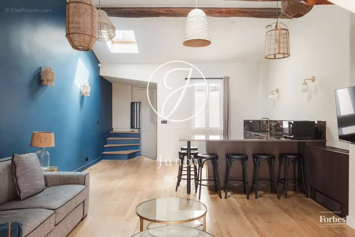 Appartement à PARIS-6E