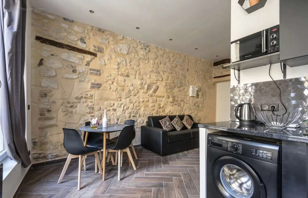 Commerce à PARIS-3E