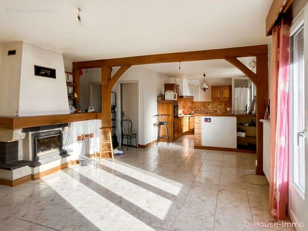 Maison à SAINTE-MAURE