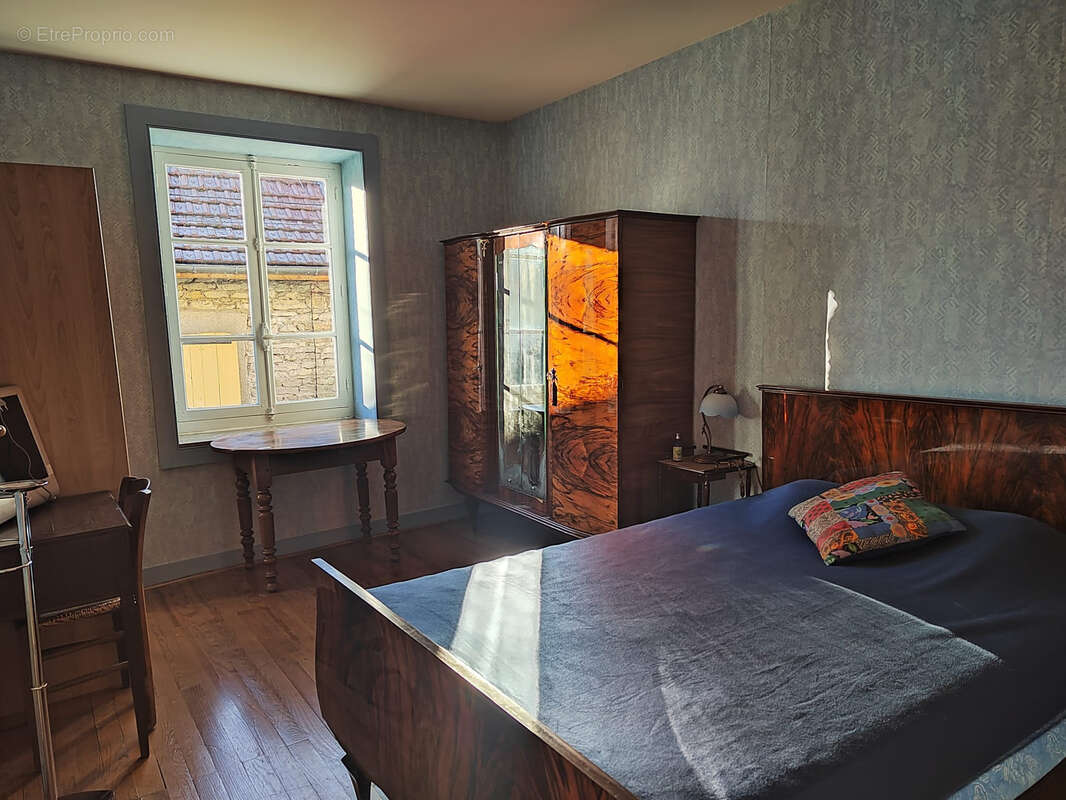 Maison à PORCIEU-AMBLAGNIEU