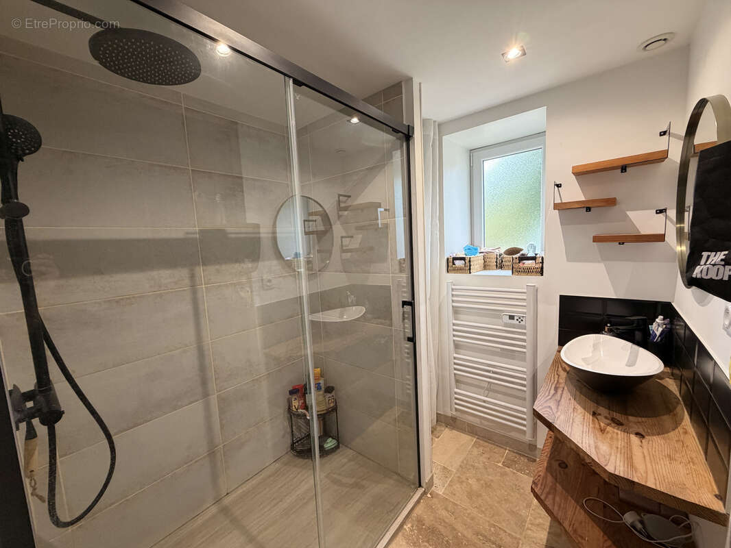 Maison familiale avec et jardin à Tauriac - photo 12