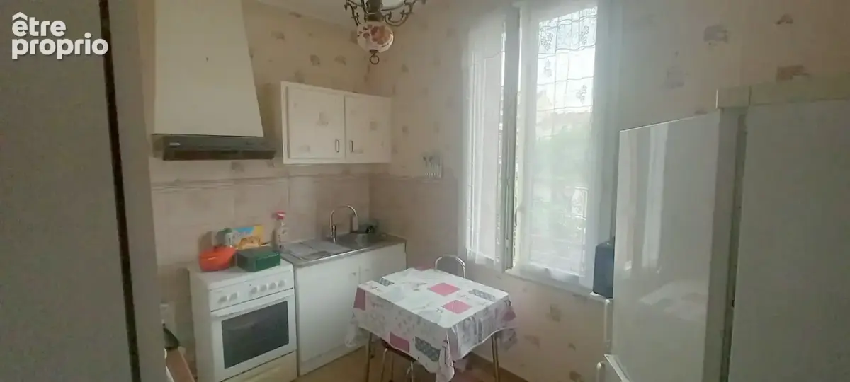 7 minutes rer, pavillon f5 1951 sur  433 m² - photo 6