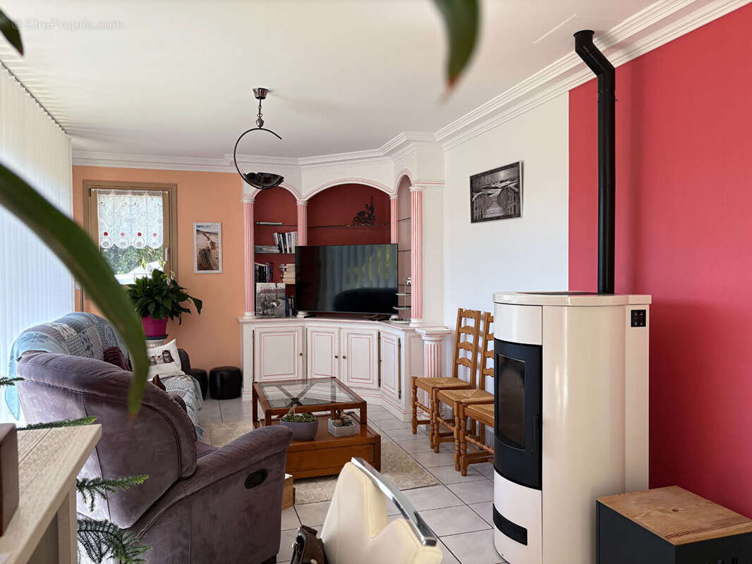 Maison à LOCMINE