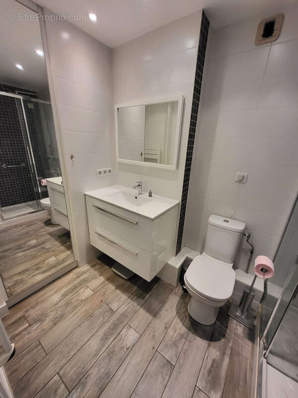 Appartement à LE CANNET