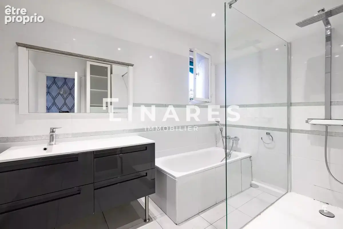 L'ÉCRIN DU PARC - Appartement T6 de 174m² + 2 Terrasses + Loggia - 13008 - photo 9