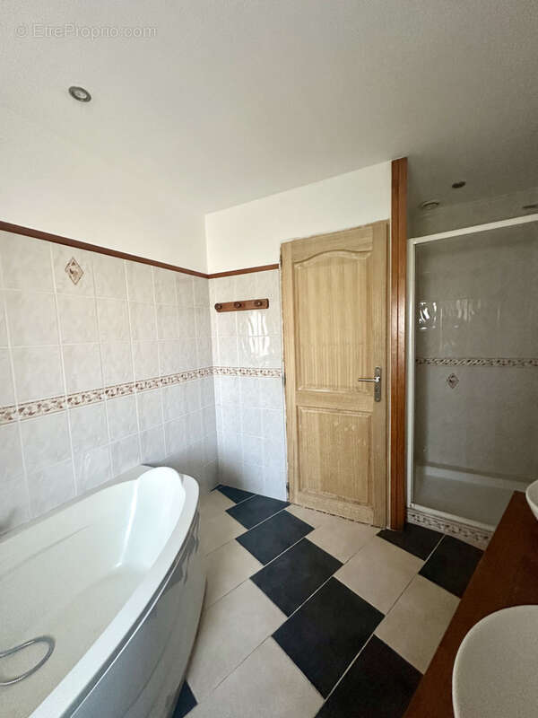 Maison à LEZIGNAN-CORBIERES