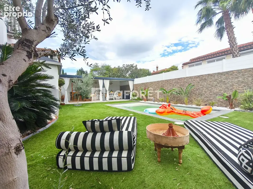 Maison 4 faces de plain-pied avec piscine au Boulou - photo 1