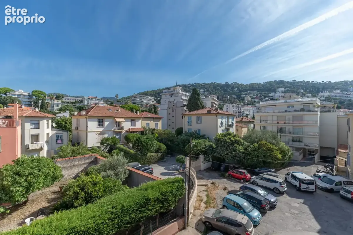 Nice port – 2 pièces traversant avec balcon, terrasse et aperçu mer - photo 10