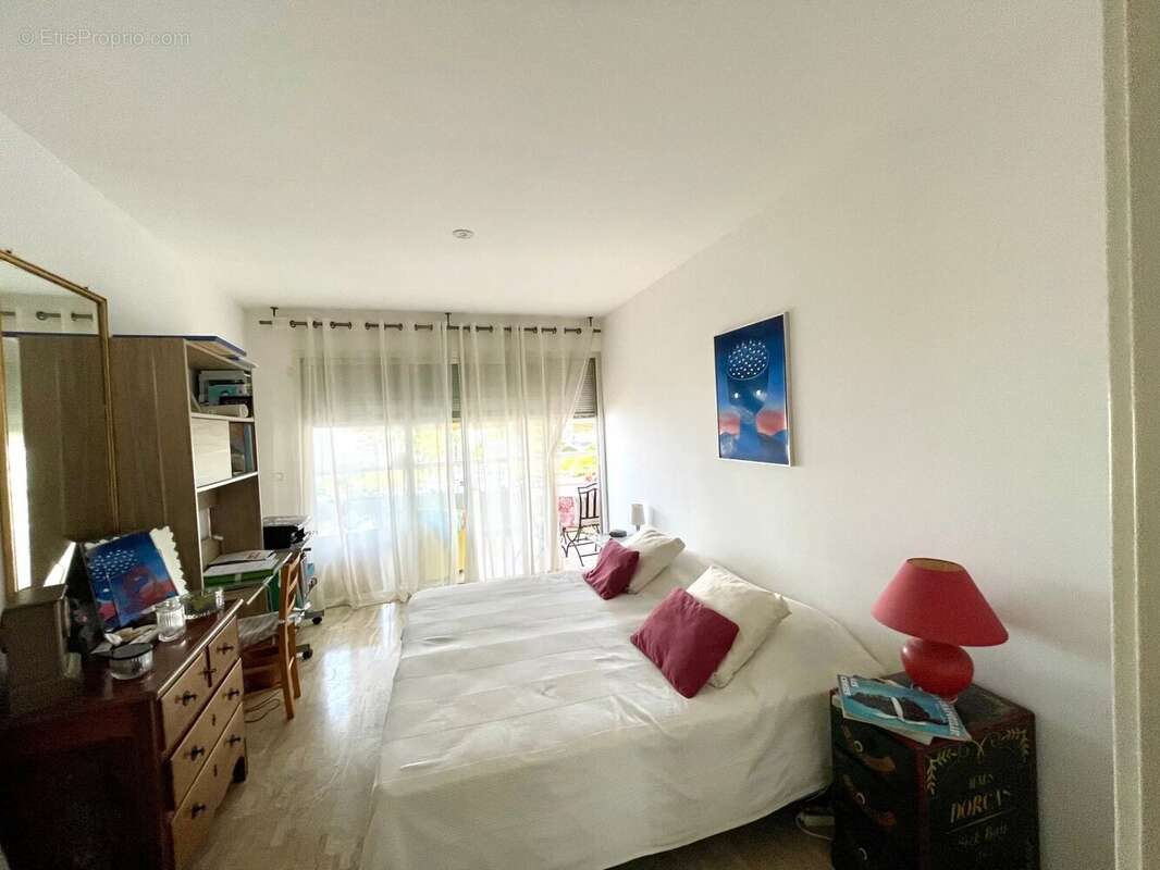 Appartement à VILLENEUVE-LOUBET
