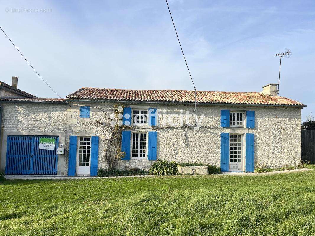 Maison à MESCHERS-SUR-GIRONDE