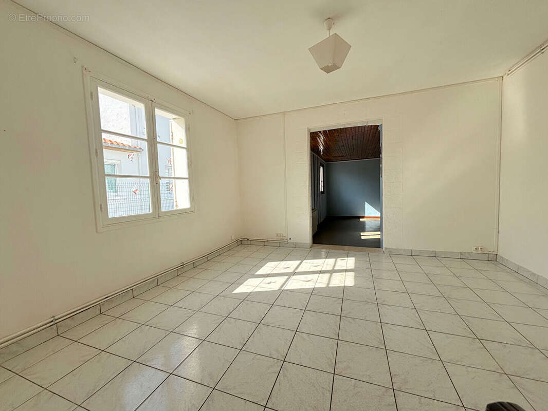 Maison ROYAN 4 Pièces 120m2 - photo 2