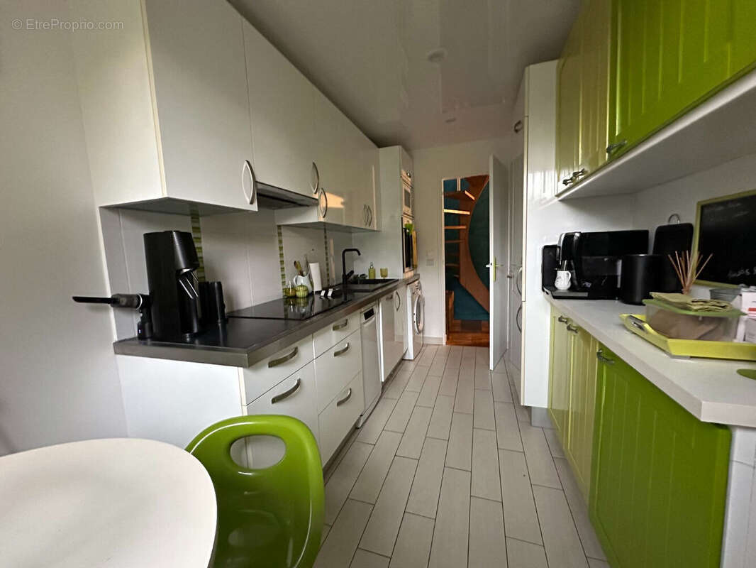 Appartement à SAINT-MAUR-DES-FOSSES