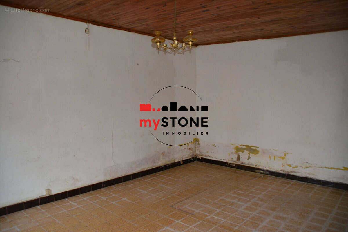 Maison à SAINT-MARCEL