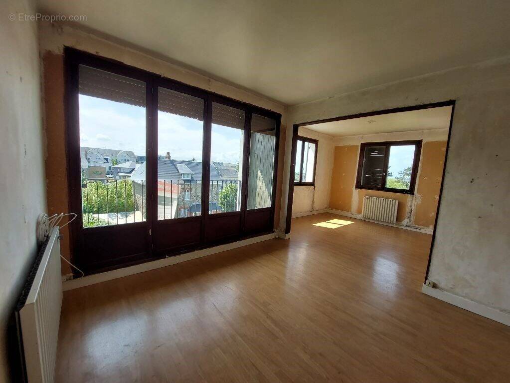 Appartement à DONVILLE-LES-BAINS