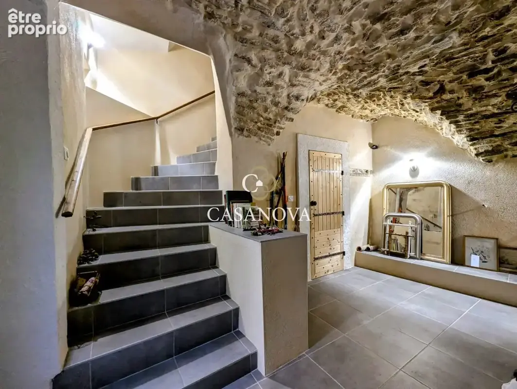 Maison avec terrasse grand garage et studio indépendant - photo 12