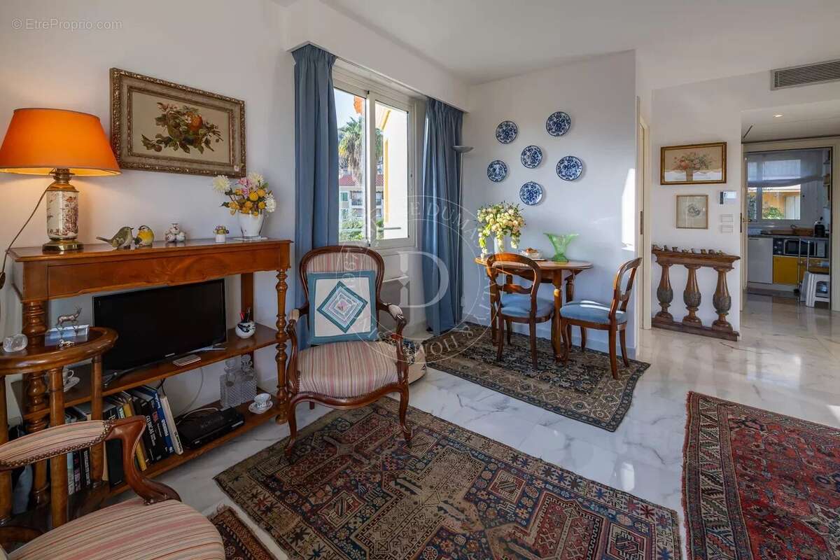 Appartement à BEAULIEU-SUR-MER