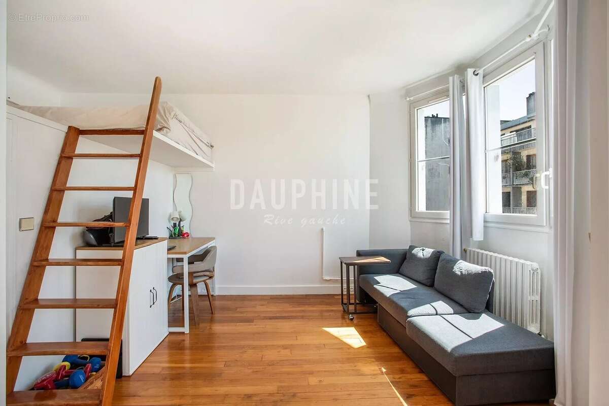 Appartement à PARIS-15E