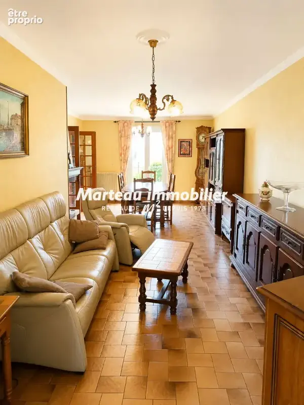 La Milesse, demeure familiale aux beaux volumes et fort potentiel. - photo 4