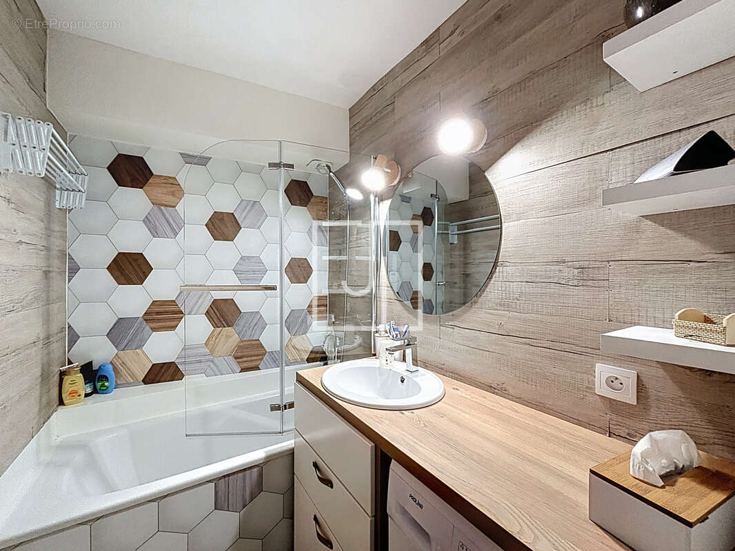 Appartement à LES THUILES