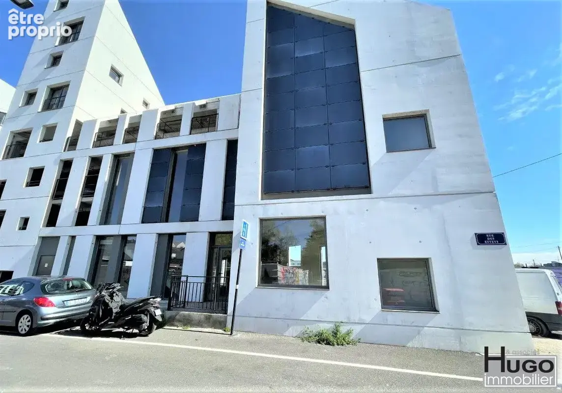 Bordeaux bastide niel- local commercial duplex 208m² libre et brut + 1 parking - photo 5