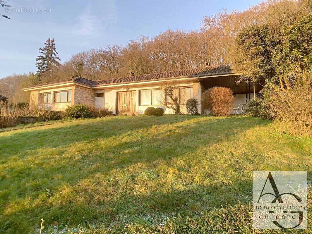 Maison à VILLEQUIER