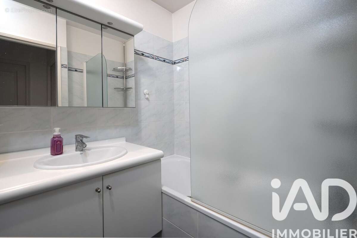 Photo 8 - Appartement à LE PLESSIS-ROBINSON