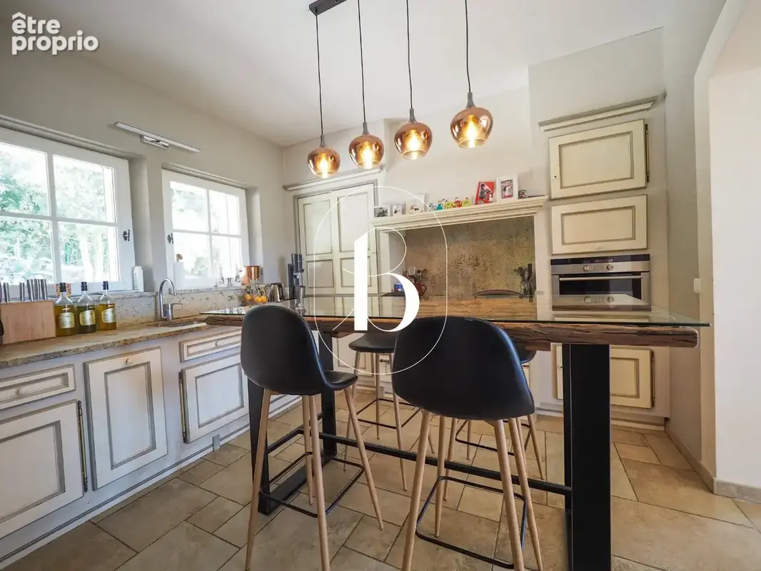 Une maison à découvrir dans un environnement privilégié - photo 7