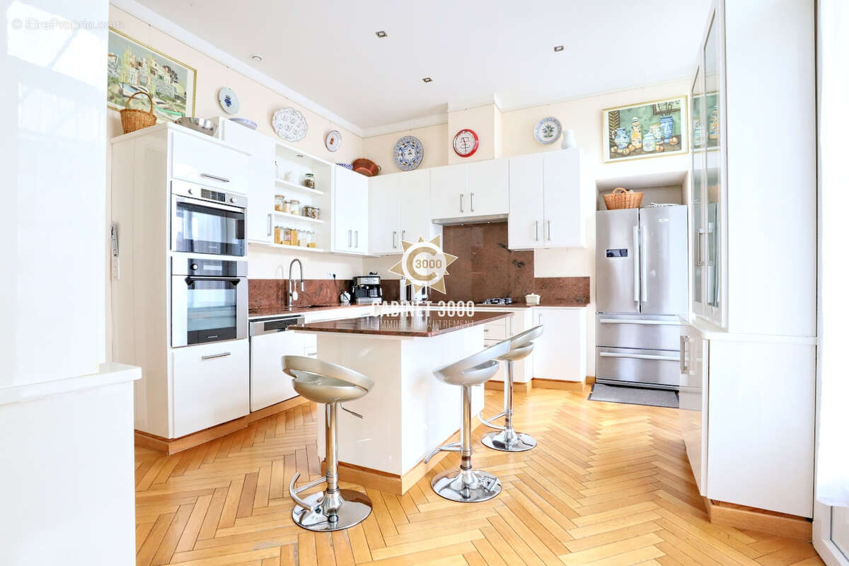 Appartement à HYERES