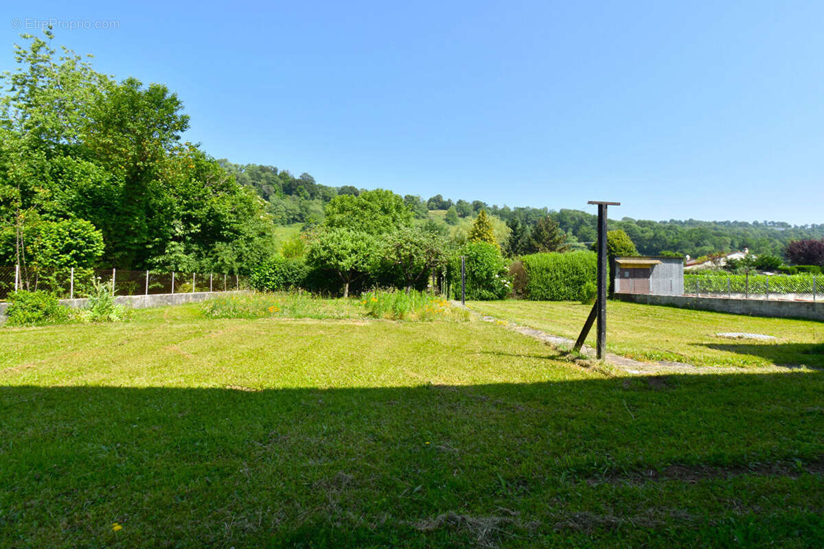 Maison Arpajon Sur Cere - 5 pièce(s) - photo 18