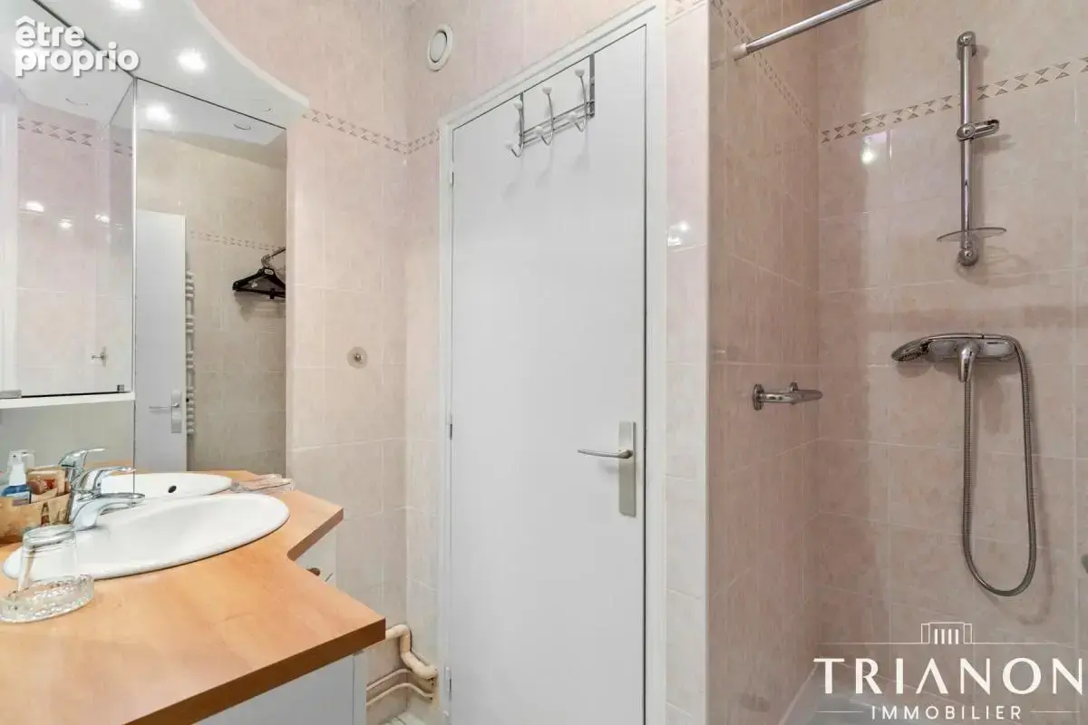 Grand appartement avec exterieur et ascenseur - photo 7