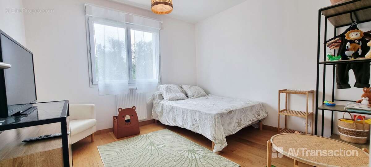 Appartement à ANGRESSE