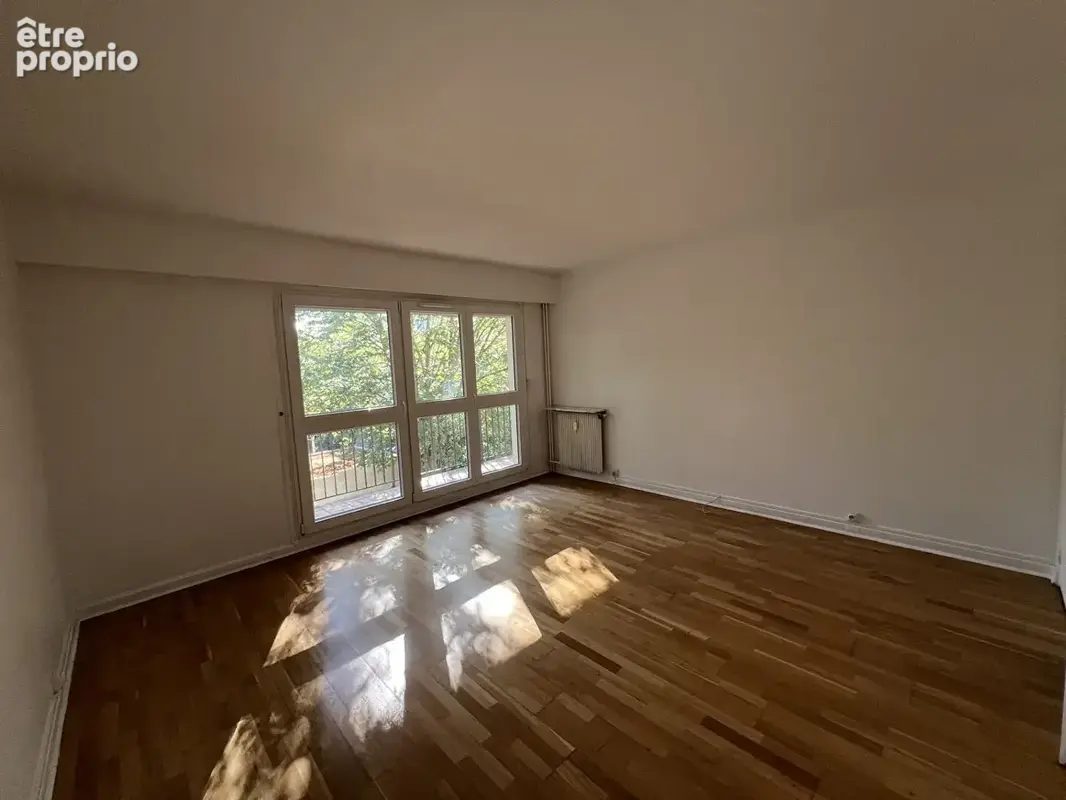 Photo Appartement à Saint-Brice-Sous-Foret au prix de 155 000€