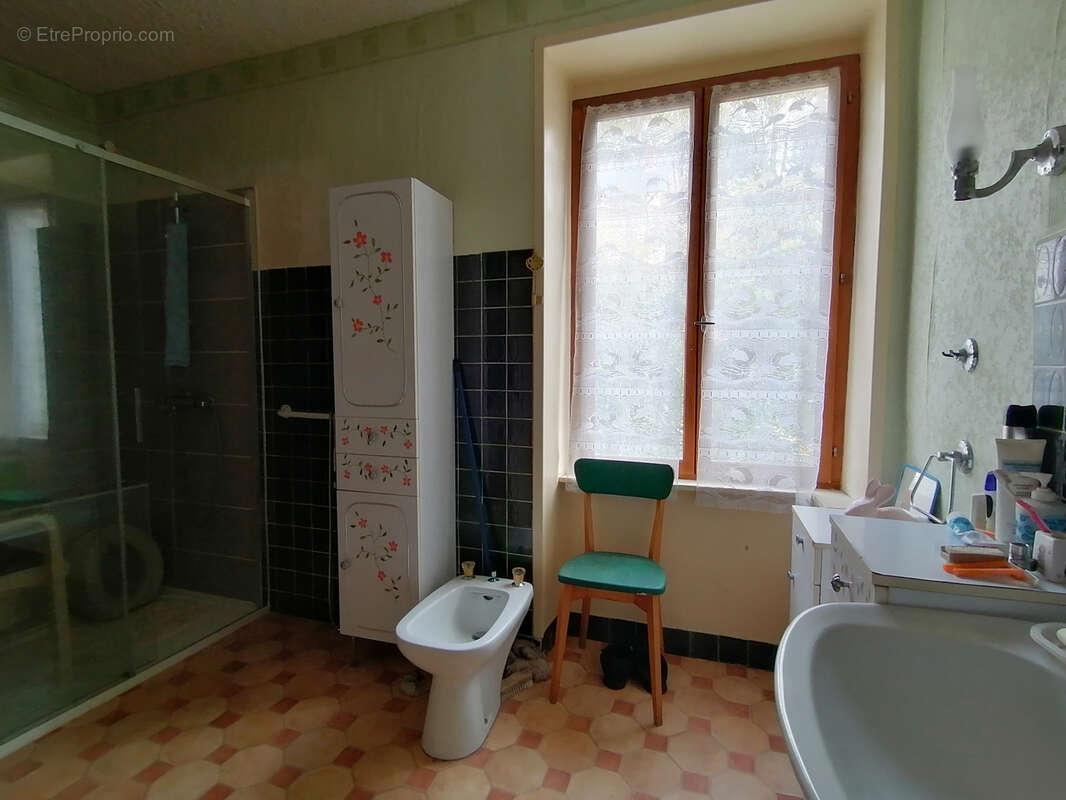 Maison de village de 125 m2 à rénover - photo 10