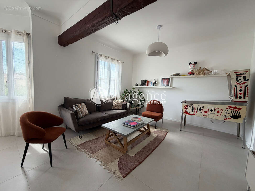 Maison à CAGNES-SUR-MER