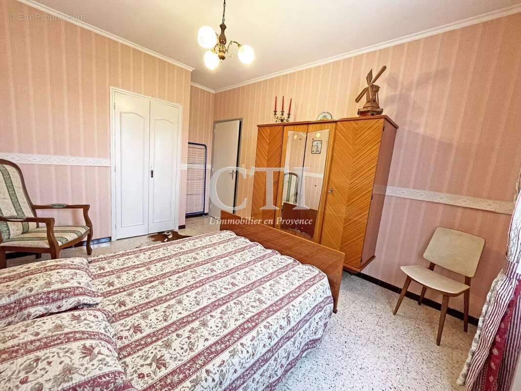 Maison à VAISON-LA-ROMAINE