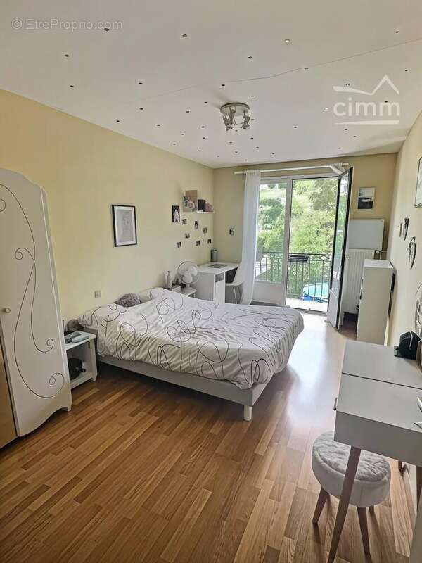 A vendre resson maison jardin 175 m² - photo 7