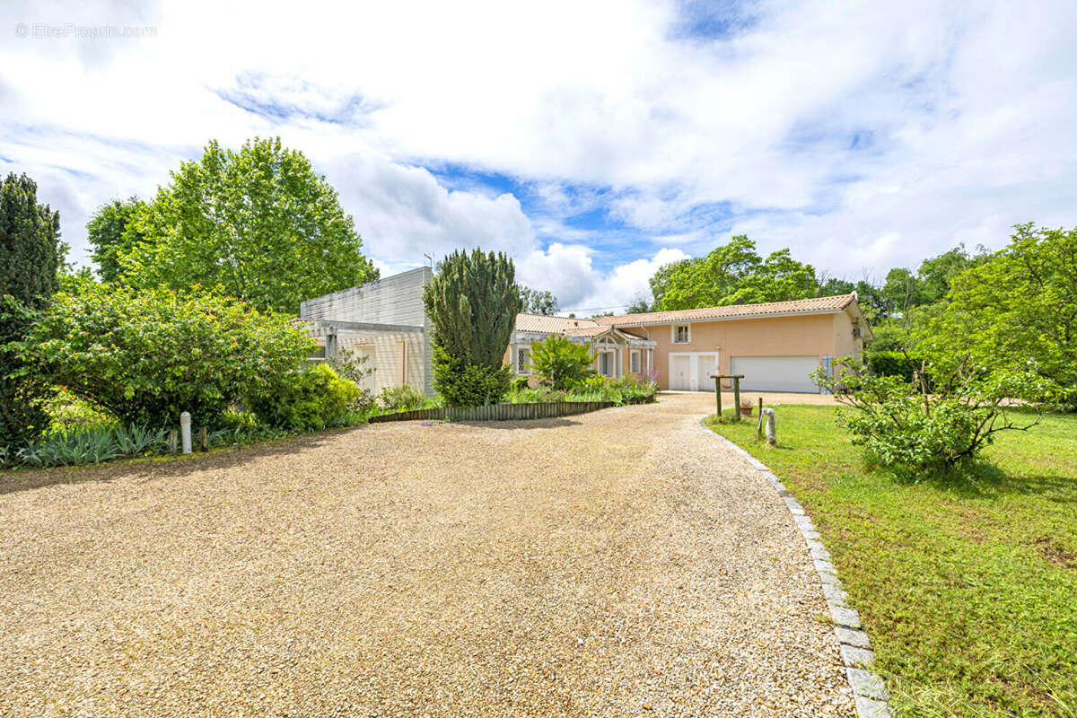 Maison 288m² à léognan - photo 13