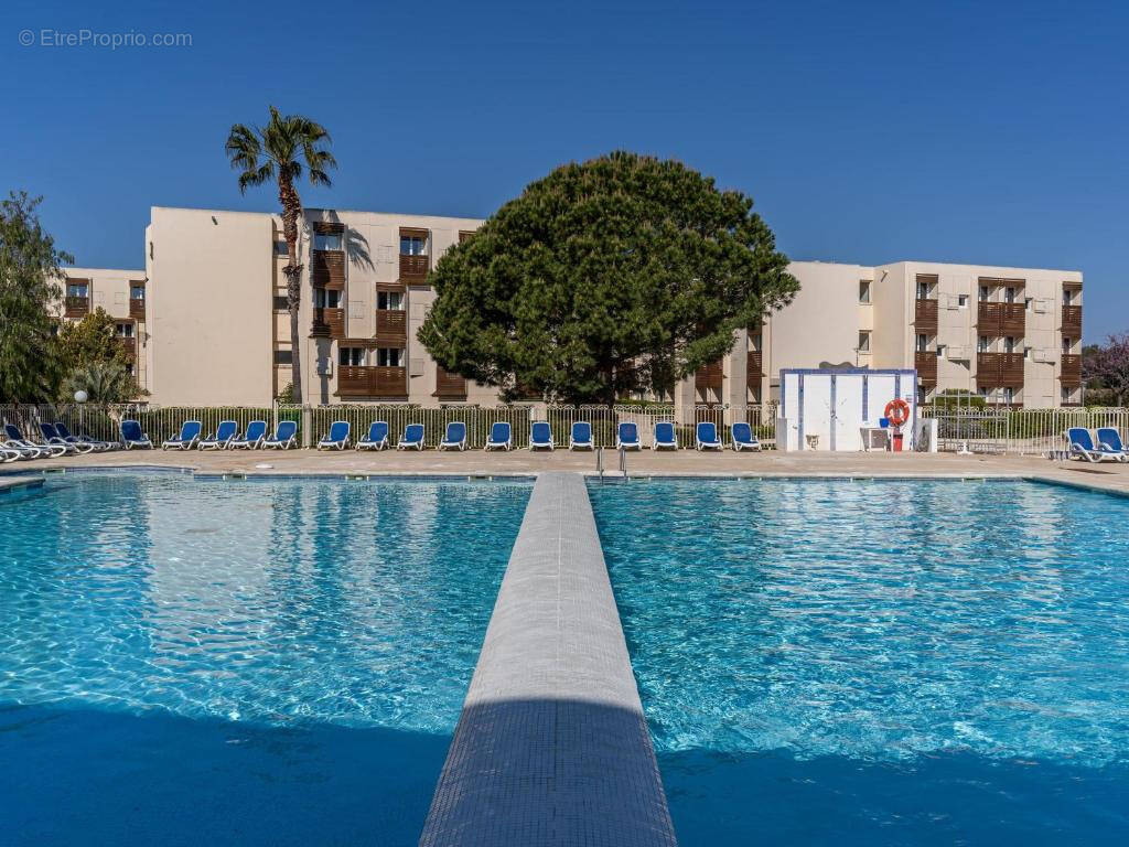 Appartement à LA LONDE-LES-MAURES