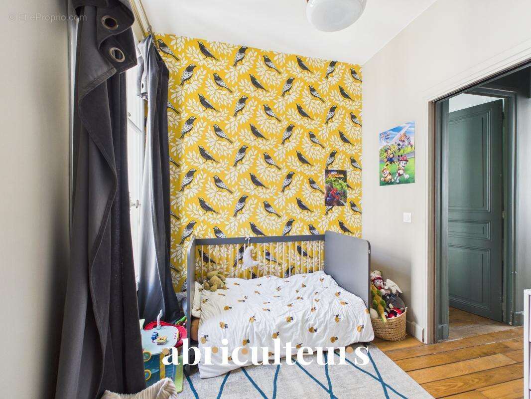 Appartement à PARIS-10E
