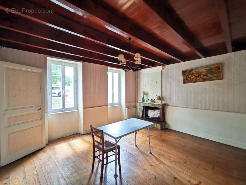 Maison à SAINT-SULPICE-DE-COGNAC