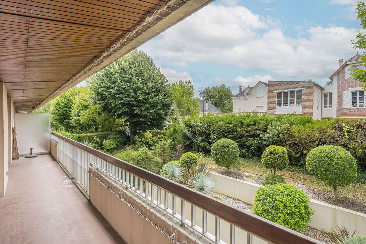 Appartement à GARCHES